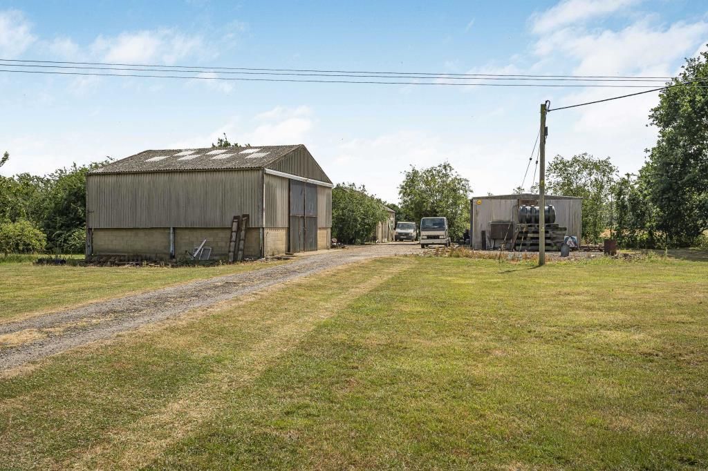 Property photo 3 of 76 34_56955.Jpg