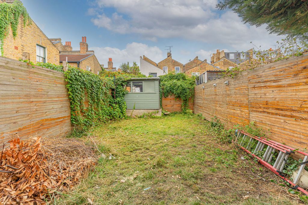 Property photo 1 of 23