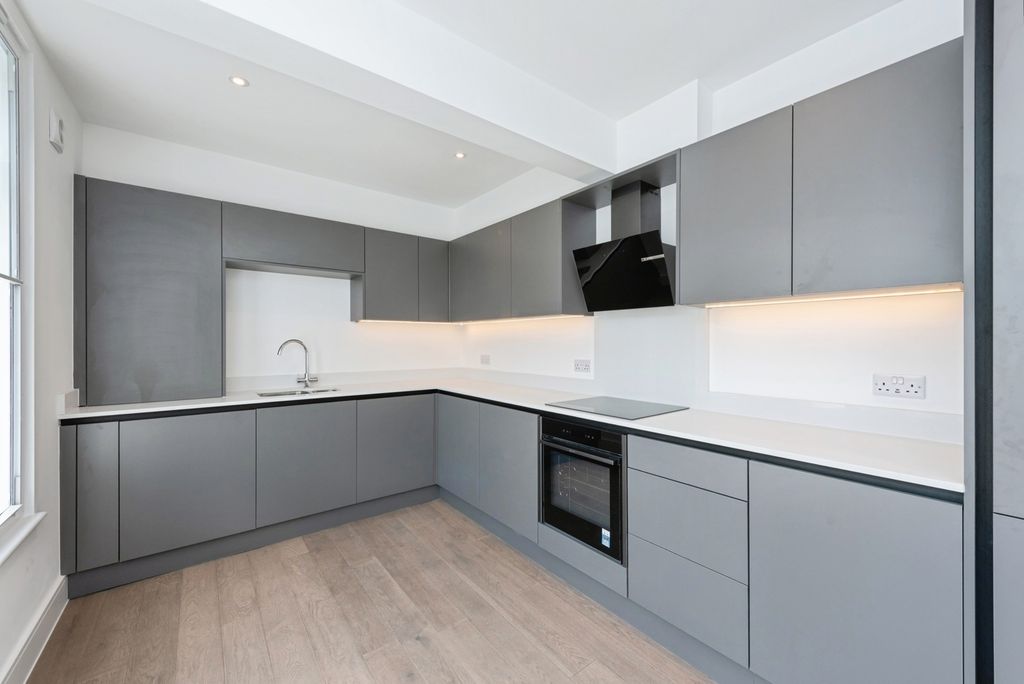 Property photo 1 of 27 Kitchen
