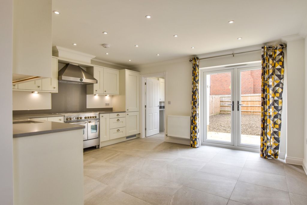 Property photo 3 of 23 Dsc_0307-Dsc_0309