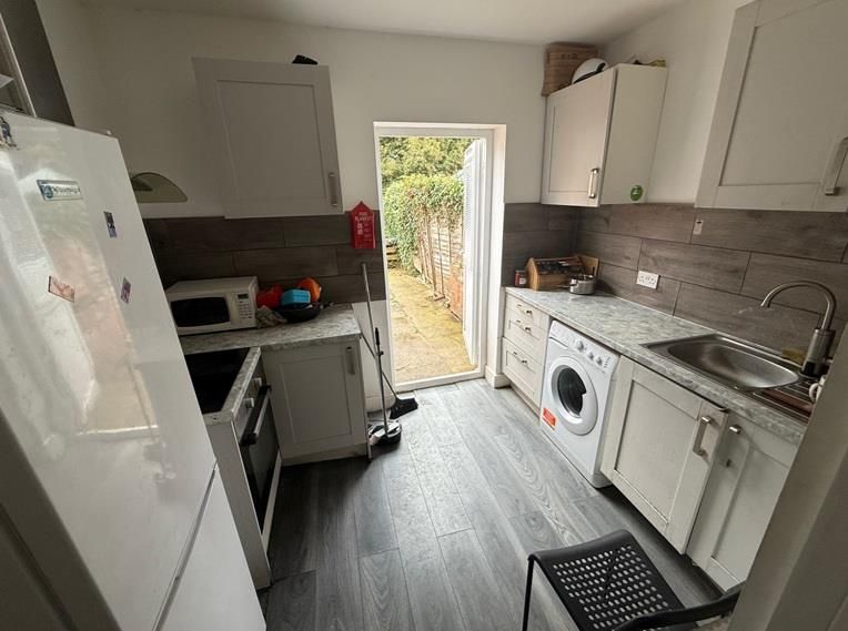 Property photo 3 of 5 4