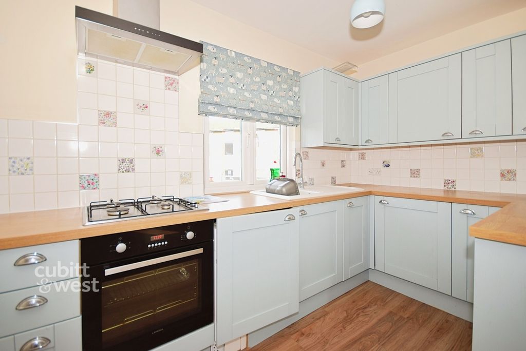 Property photo 2 of 10 30ce09Ea-Dsc_0339