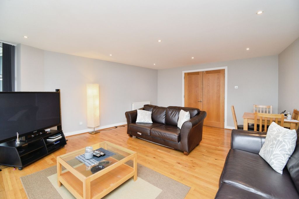 Property photo 2 of 16 Lounge/Dining Room