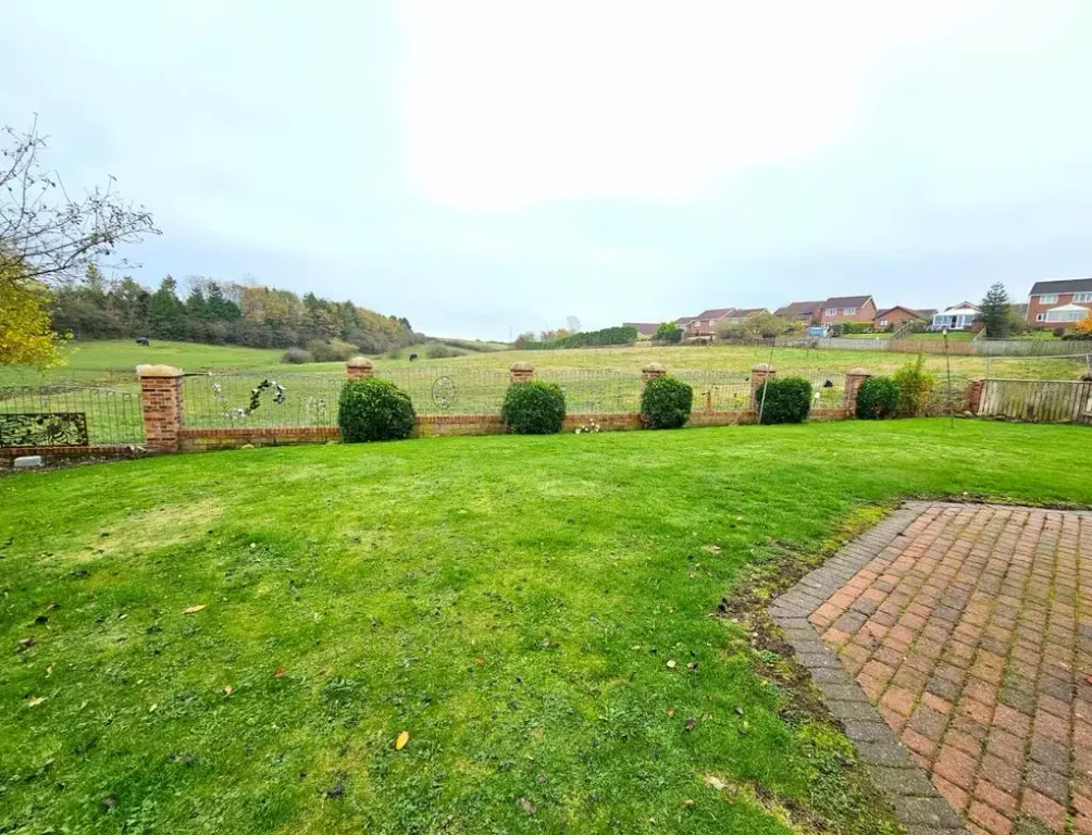 Property photo 2 of 3