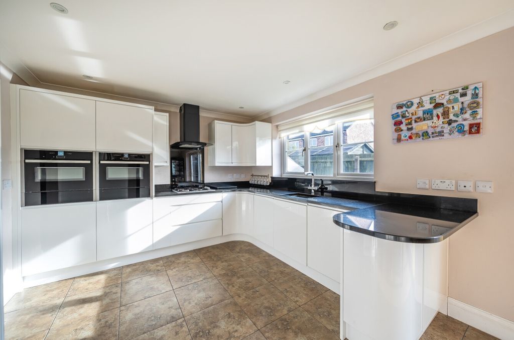 Property photo 2 of 23 1247526 (12)