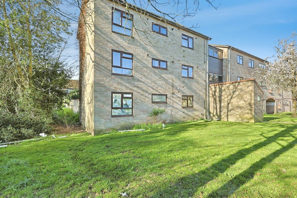 Property photo 1 of 13