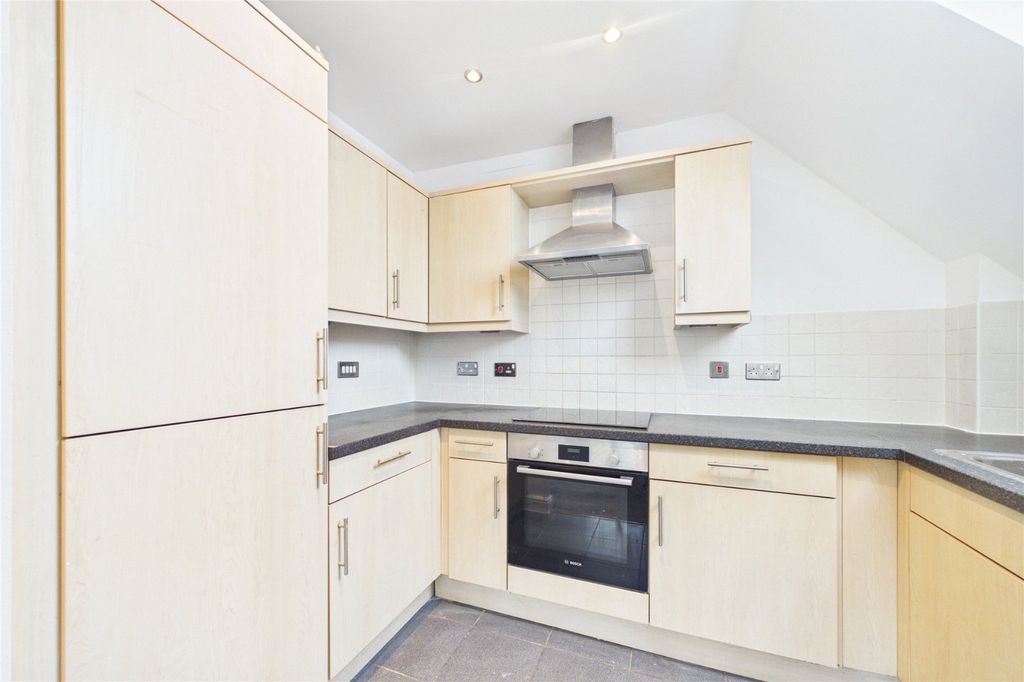 Property photo 3 of 9 Picture No. 14