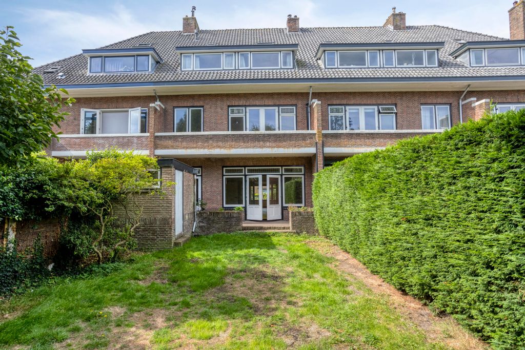 Property photo 3 of 48