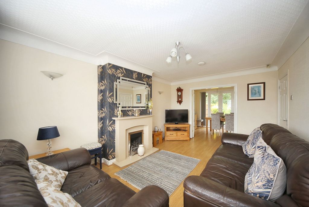 Property photo 2 of 26