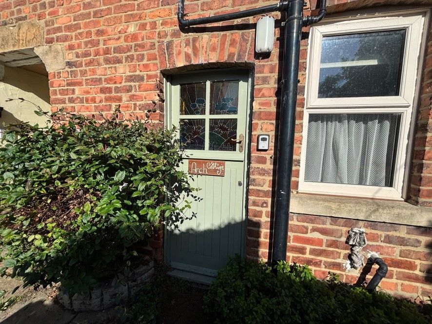 Property photo 1 of 5