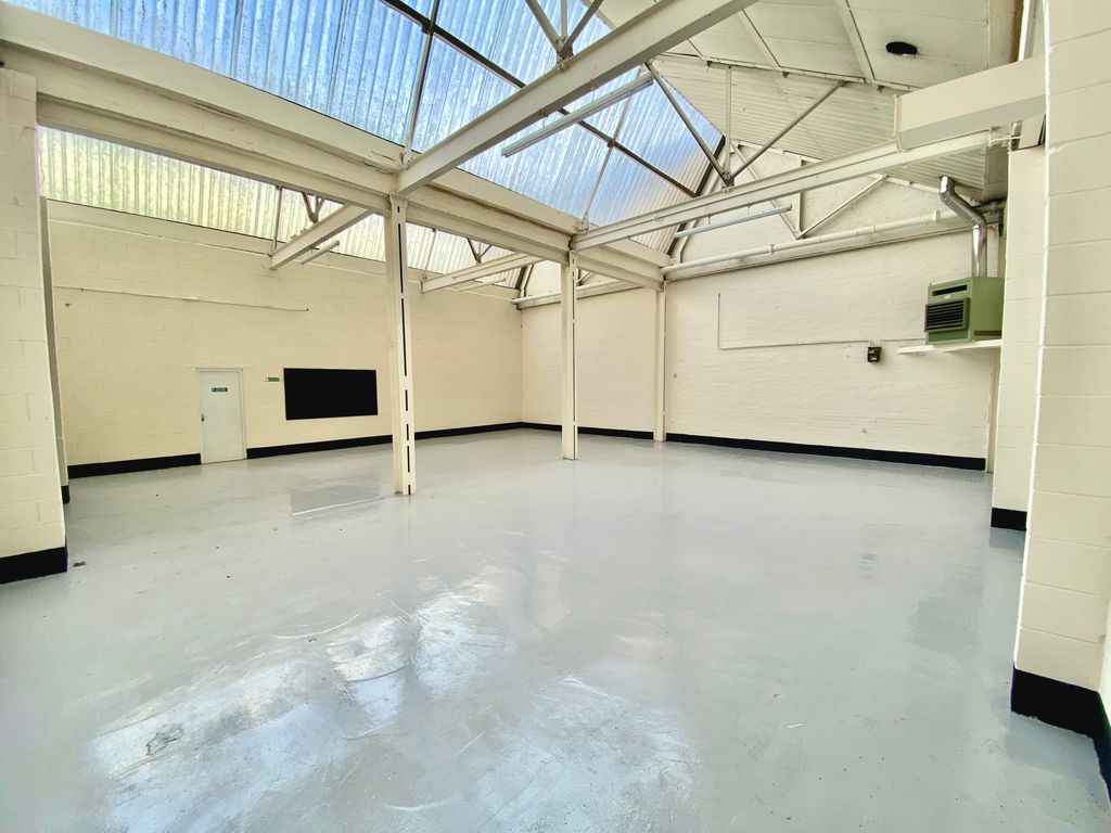 Property photo 3 of 4