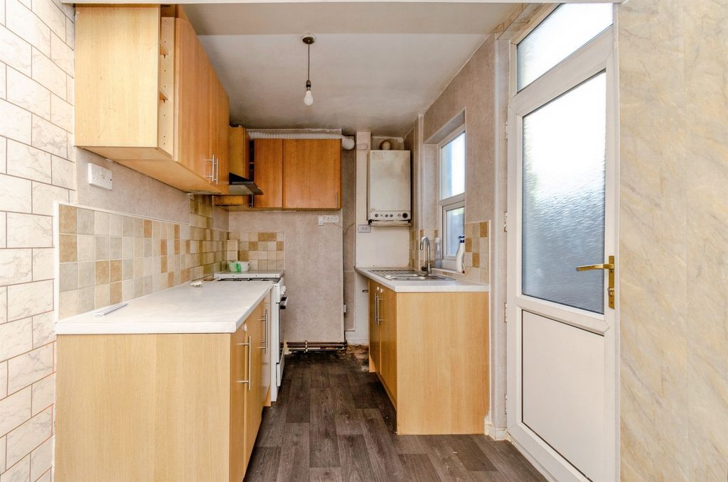 Property photo 3 of 17