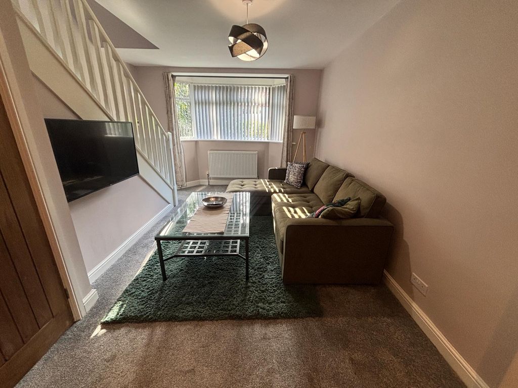 Property photo 2 of 11 Image