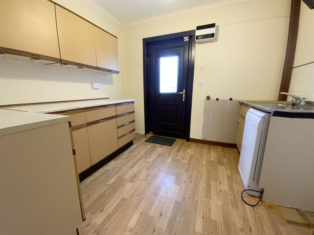 Property photo 3 of 12 Img_1931.Jpeg