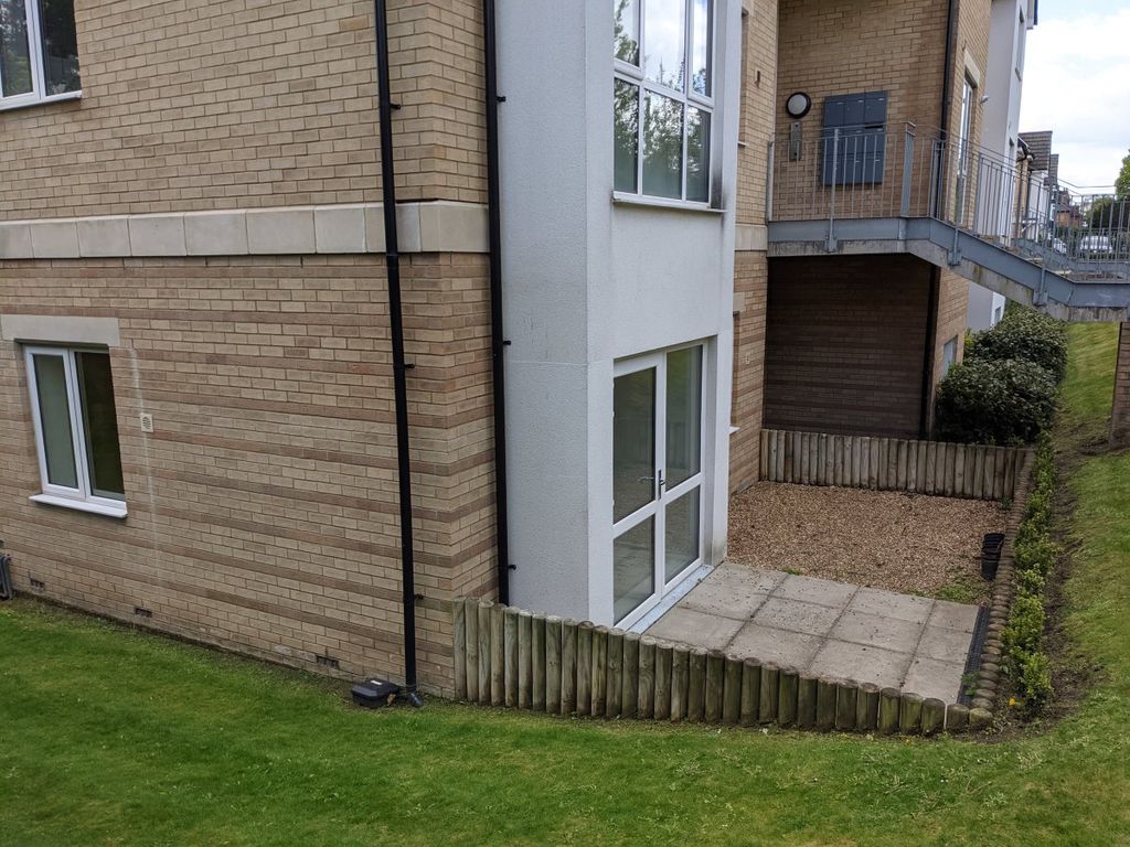 Property photo 2 of 29