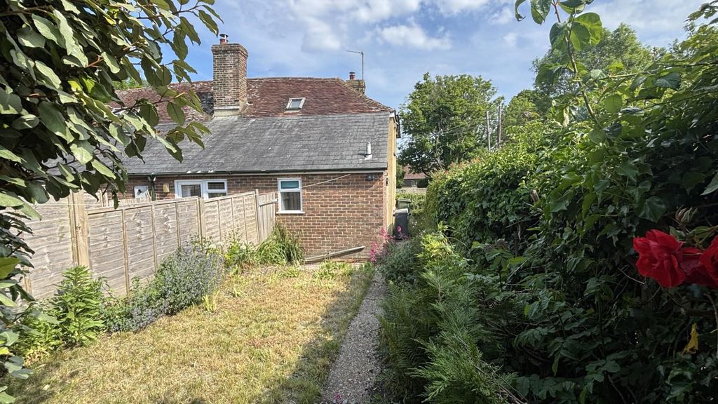 Property photo 1 of 12 36 The Square, New Garden.Jpg