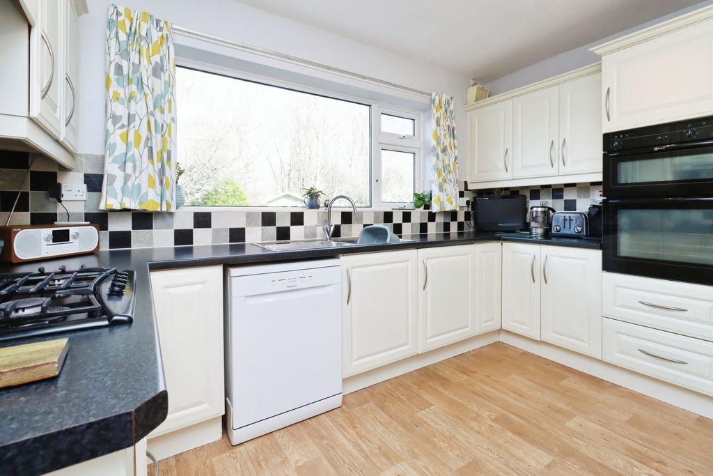 Property photo 3 of 20 Img_0006