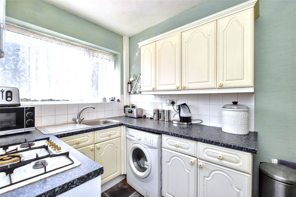 Property photo 3 of 16 Picture No. 19