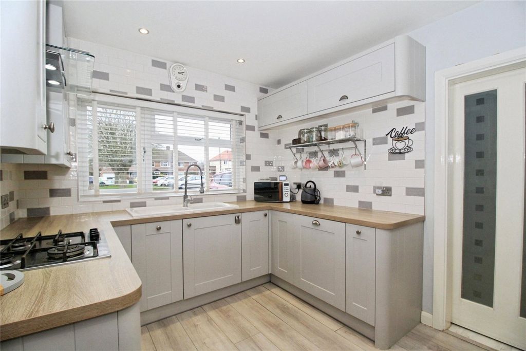 Property photo 2 of 17 Kitchen/Diner