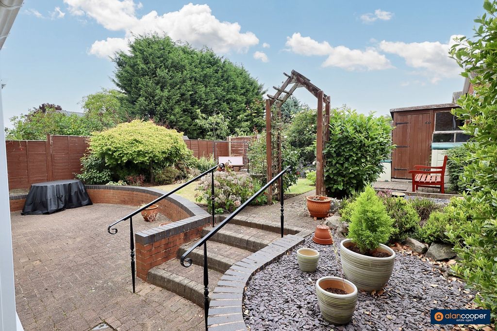 Property photo 2 of 32 4329742