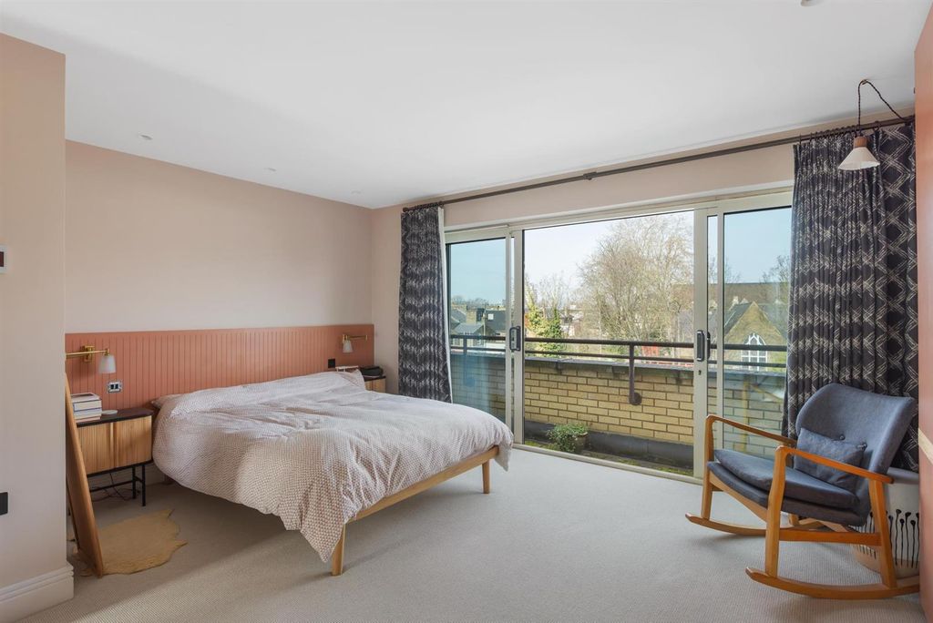 Property photo 2 of 18 7M2A2017.Jpg