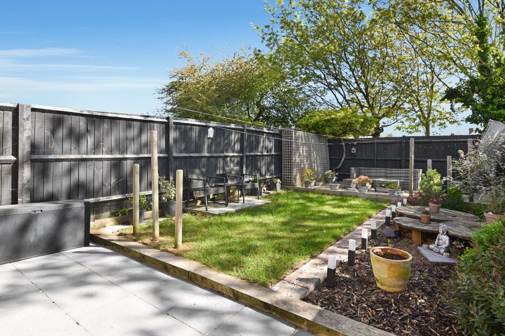 Property photo 3 of 27 Picture No. 03