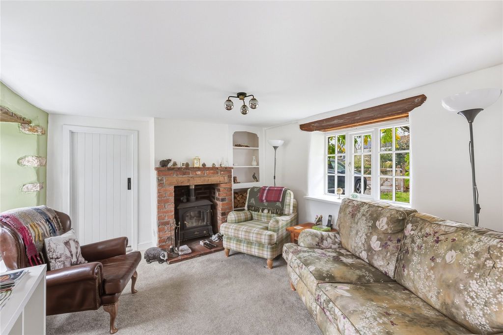 Property photo 2 of 23 Picture No. 11