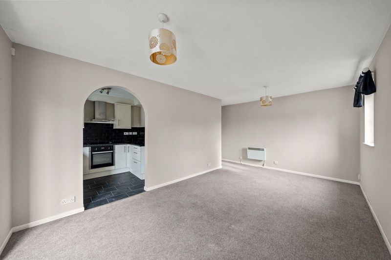 Property photo 2 of 12 Photo 7