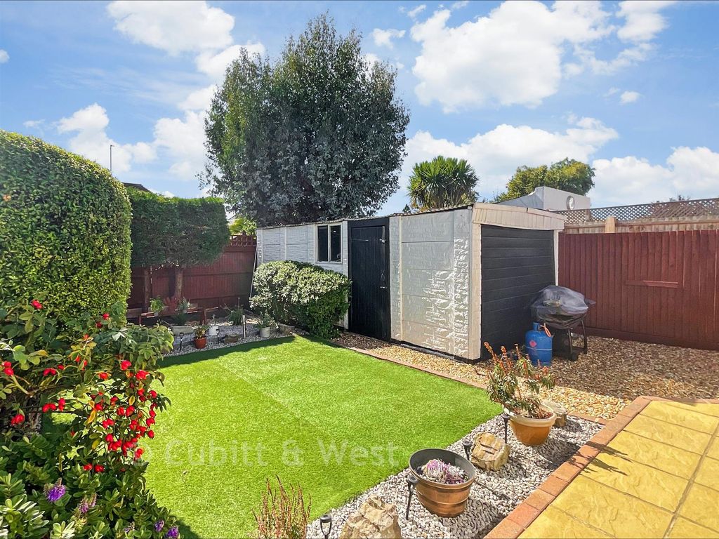 Property photo 2 of 22 Garden 4*