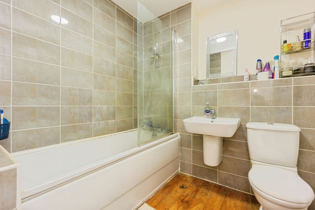 Property photo 3 of 15 Photo