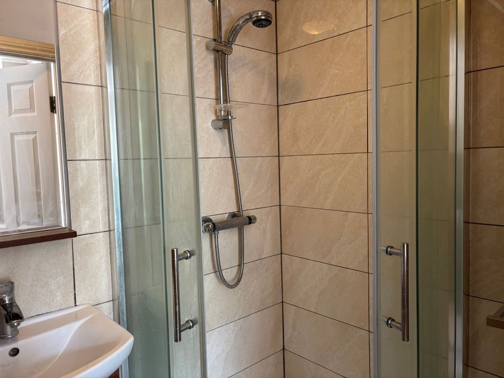 Property photo 3 of 3