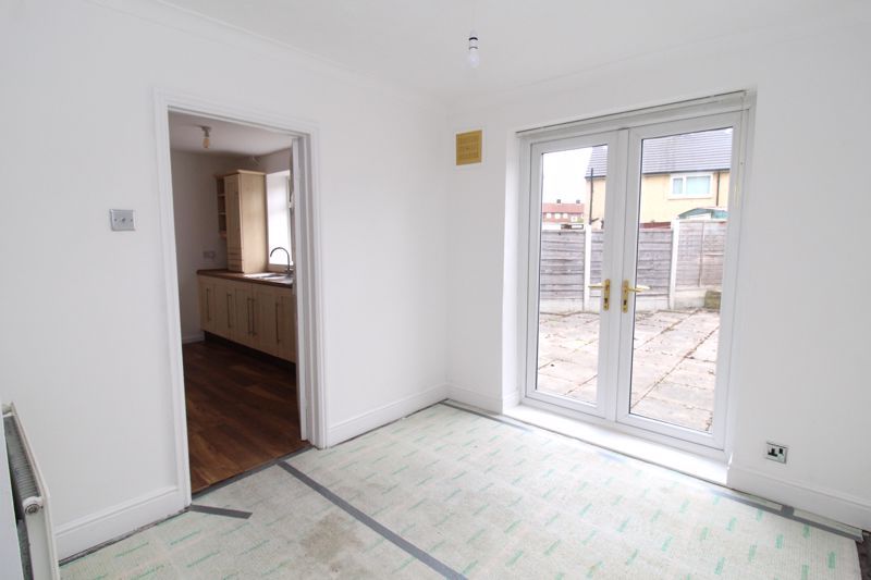 Property photo 3 of 30 Photo 27