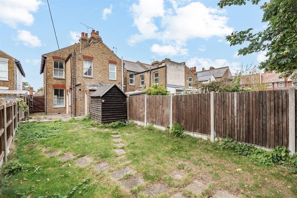 Property photo 2 of 18