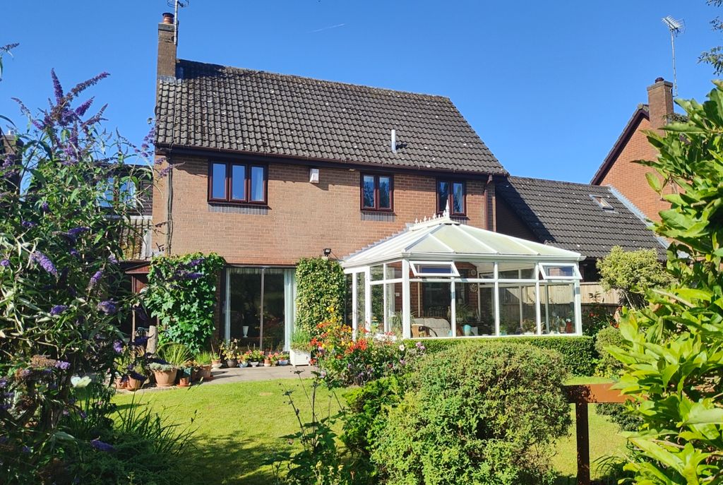 Property photo 3 of 19