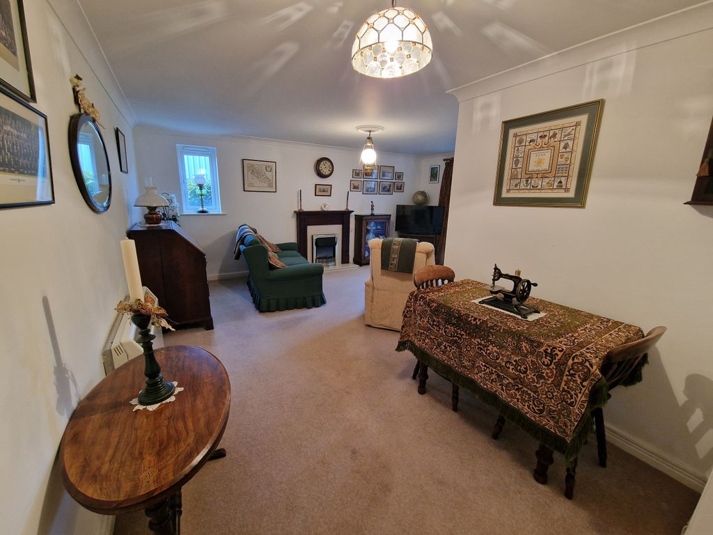 Property photo 3 of 13 Living/Dining Room