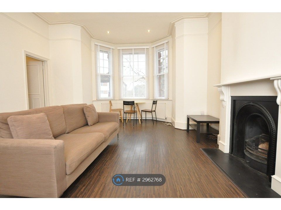Property photo 3 of 12