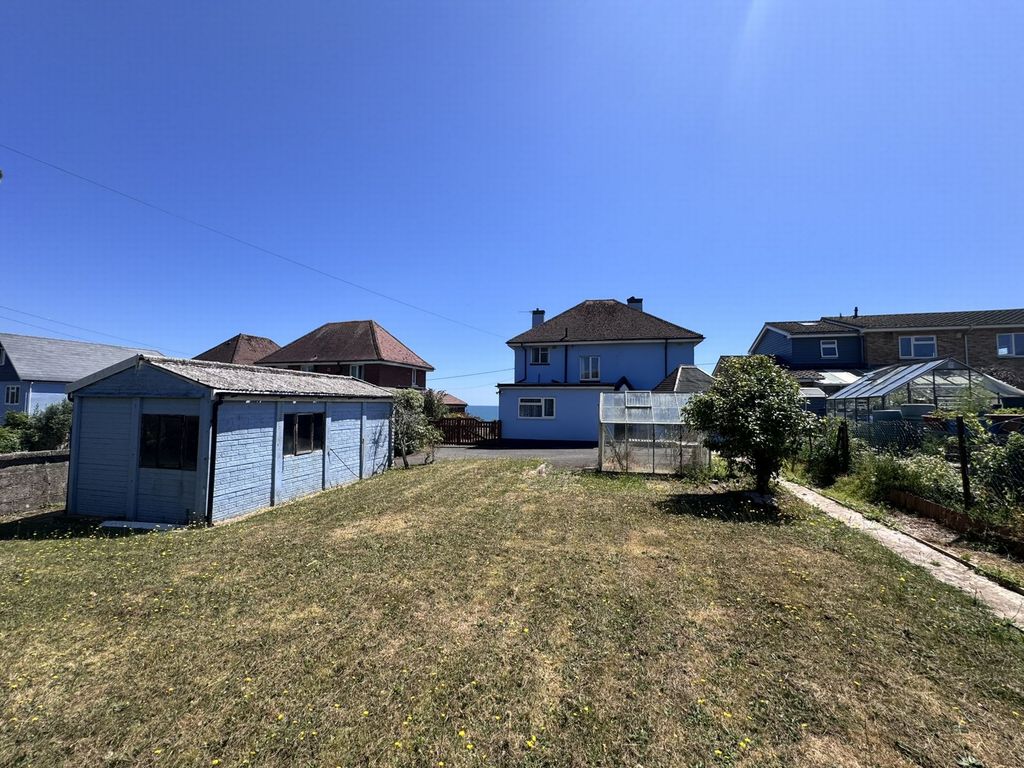 Property photo 2 of 19 Photo 17