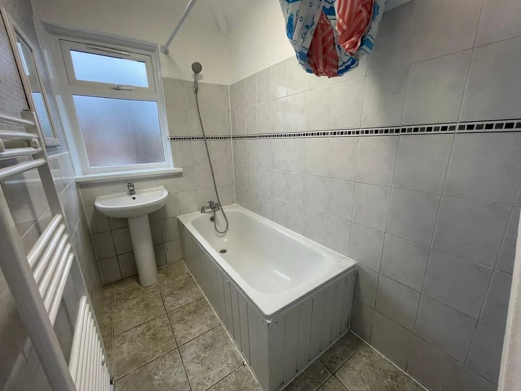 Property photo 2 of 9 Gallery