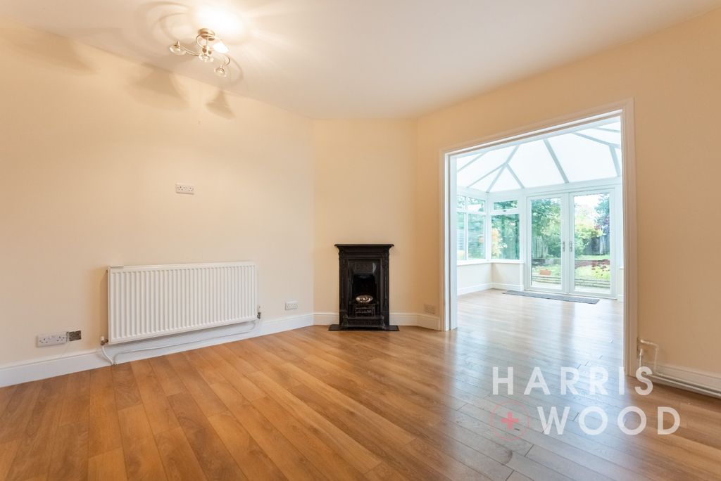 Property photo 3 of 27 4645957