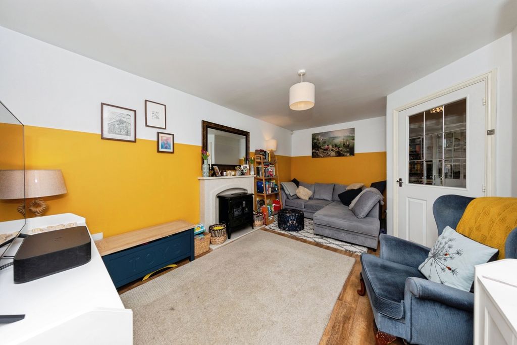 Property photo 3 of 18 Photo