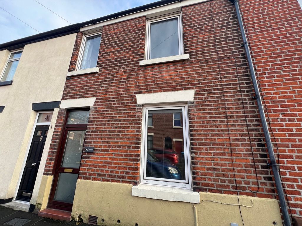 Property photo 1 of 10