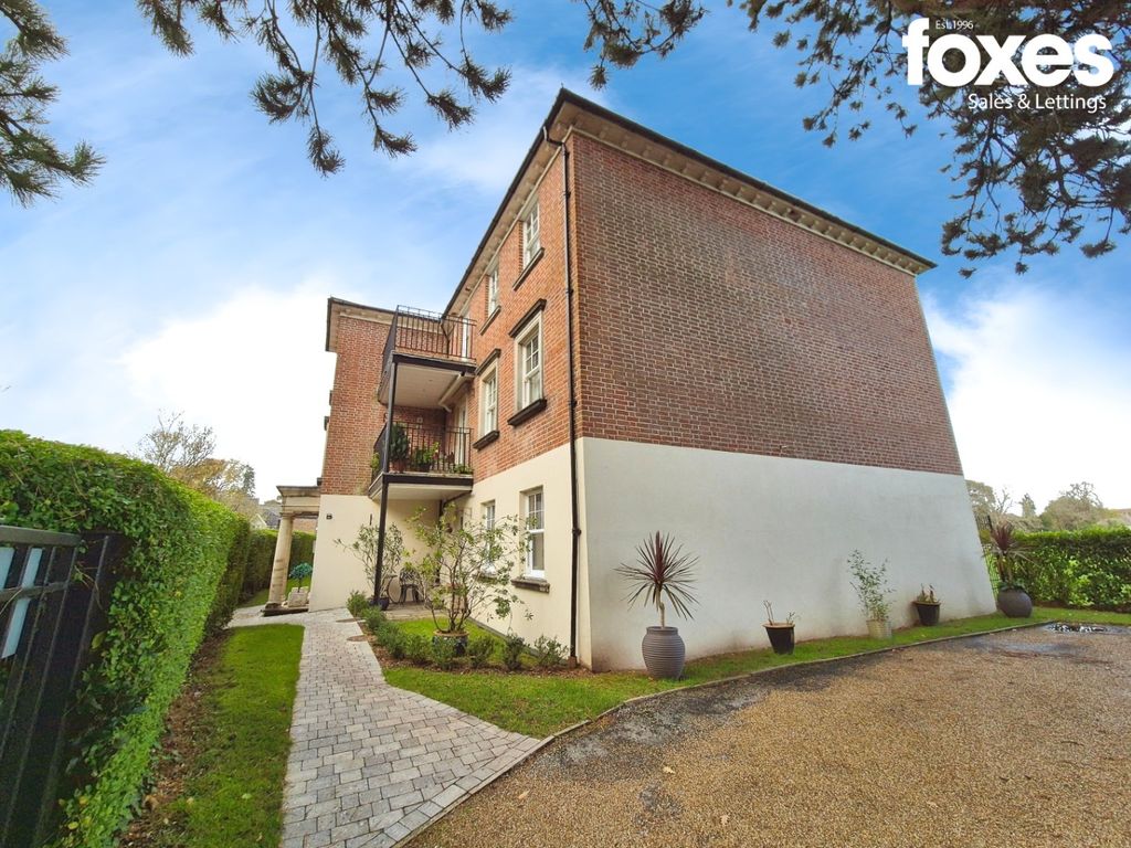 Property photo 1 of 27 4368970