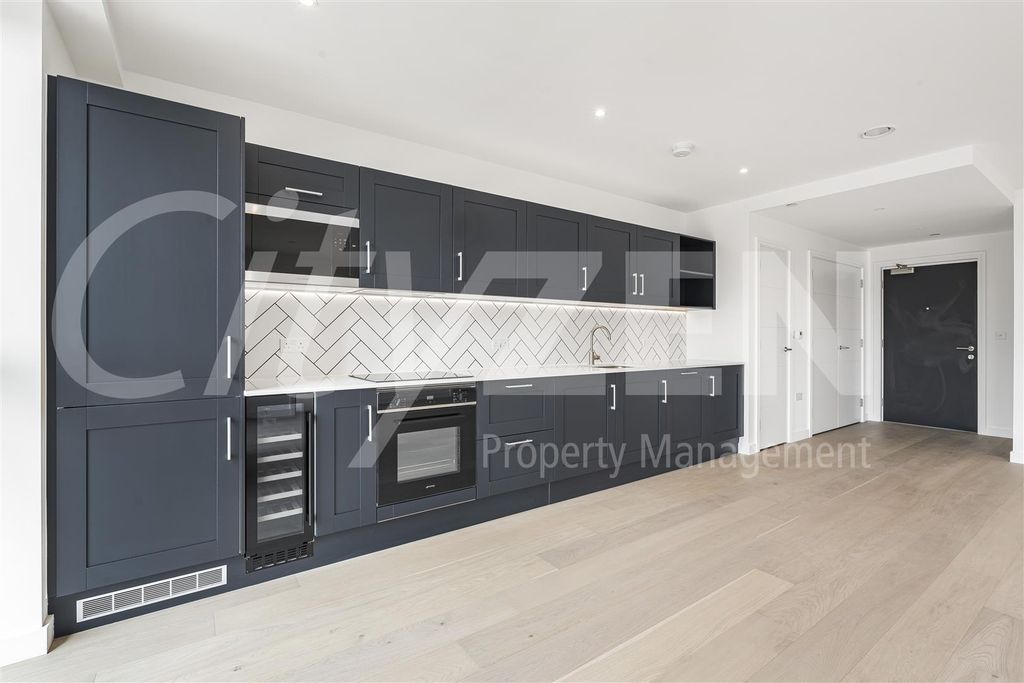 Property photo 2 of 35 Kitchen
