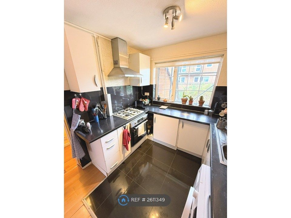 Property photo 3 of 33