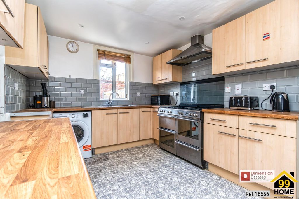 Property photo 2 of 15 Photo 1