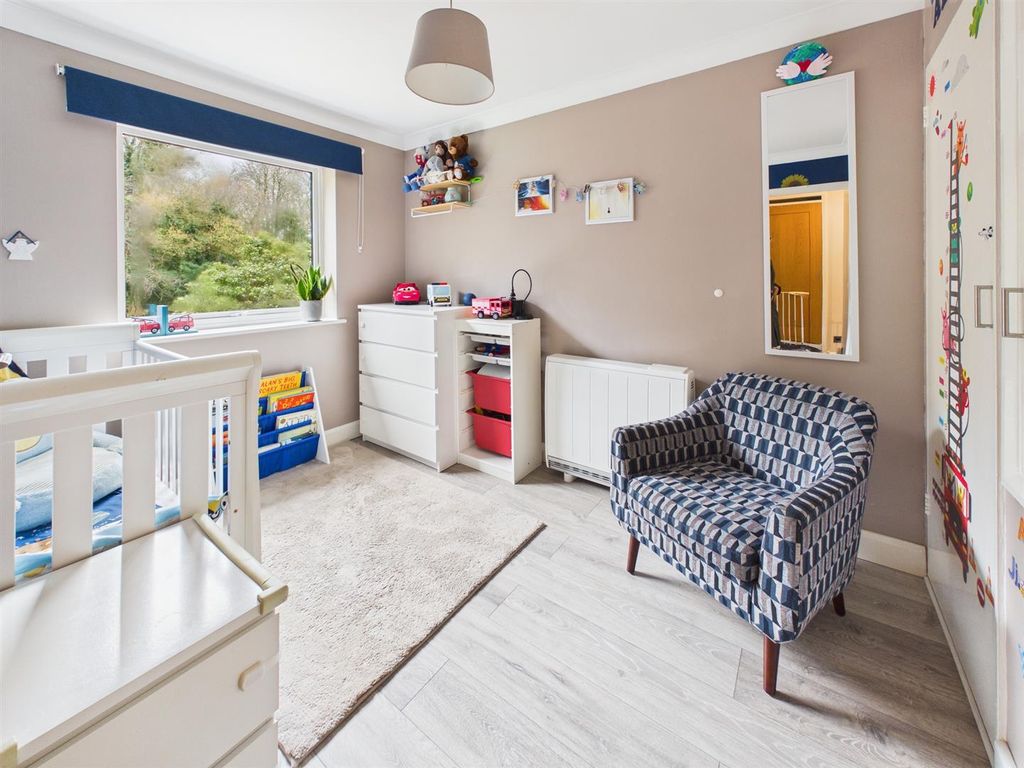 Property photo 3 of 14 Cam02885G0-Pr0563-Still005.Jpg