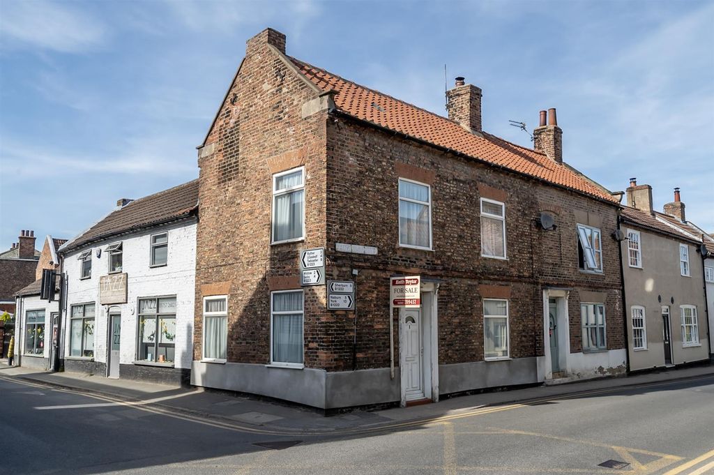 Property photo 1 of 23