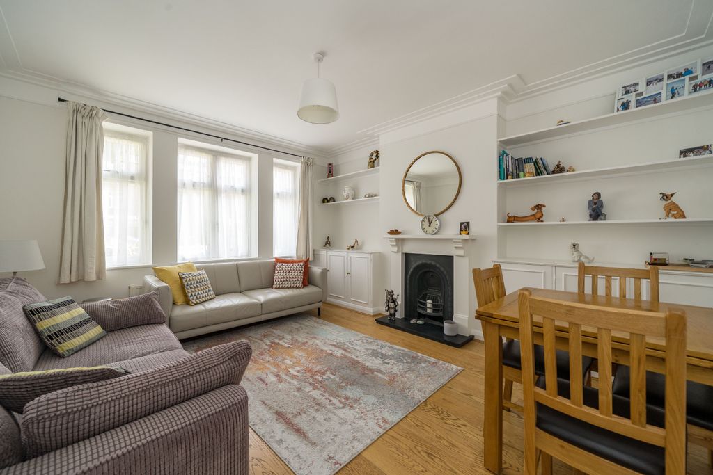 Property photo 3 of 13