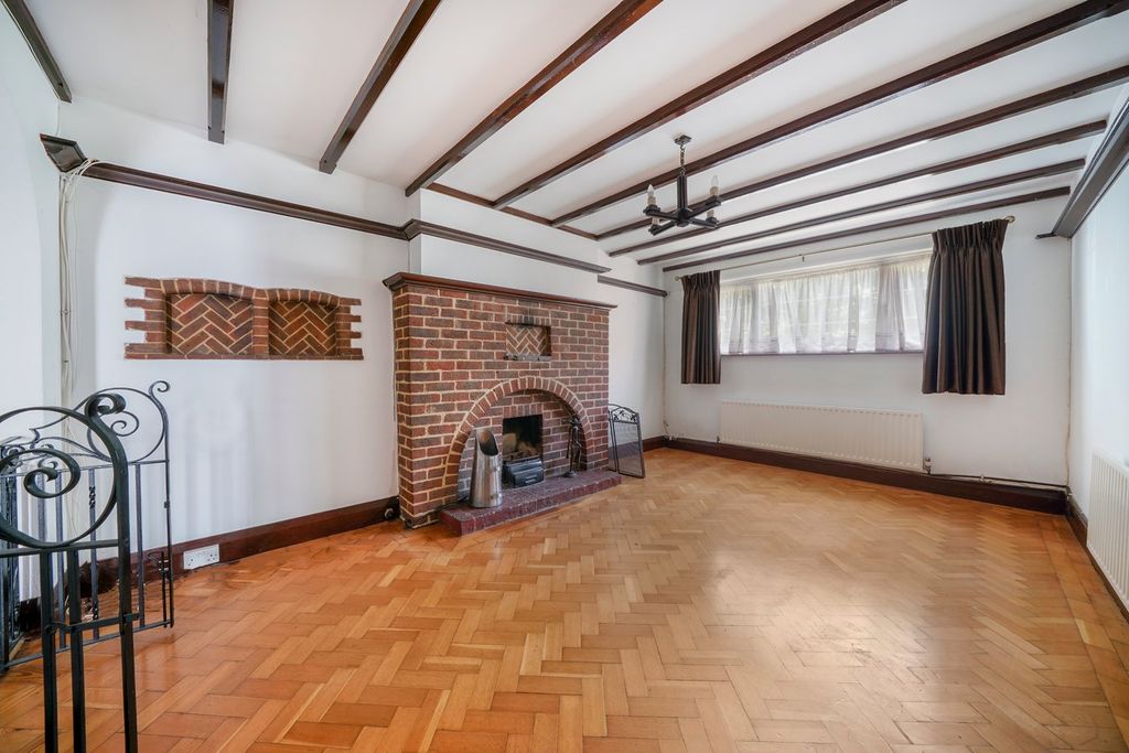 Property photo 3 of 17
