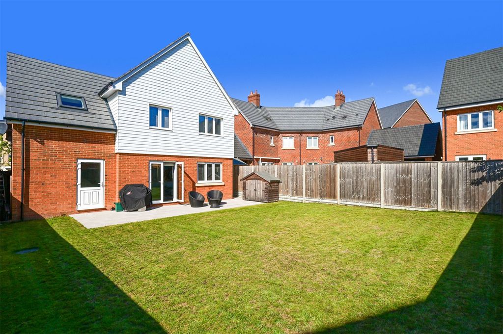 Property photo 2 of 18 Picture No. 27